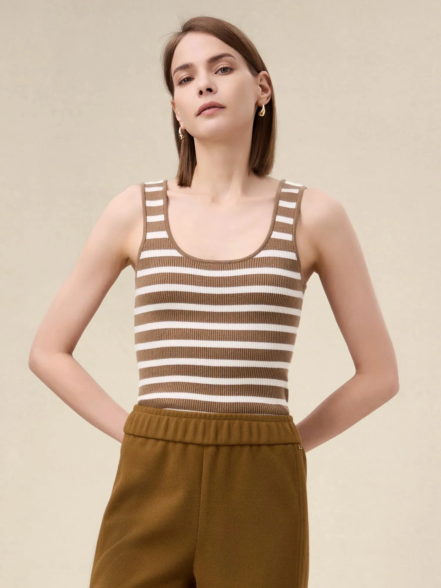 Amoretu Wool U-Neck Striped Knitted Vest