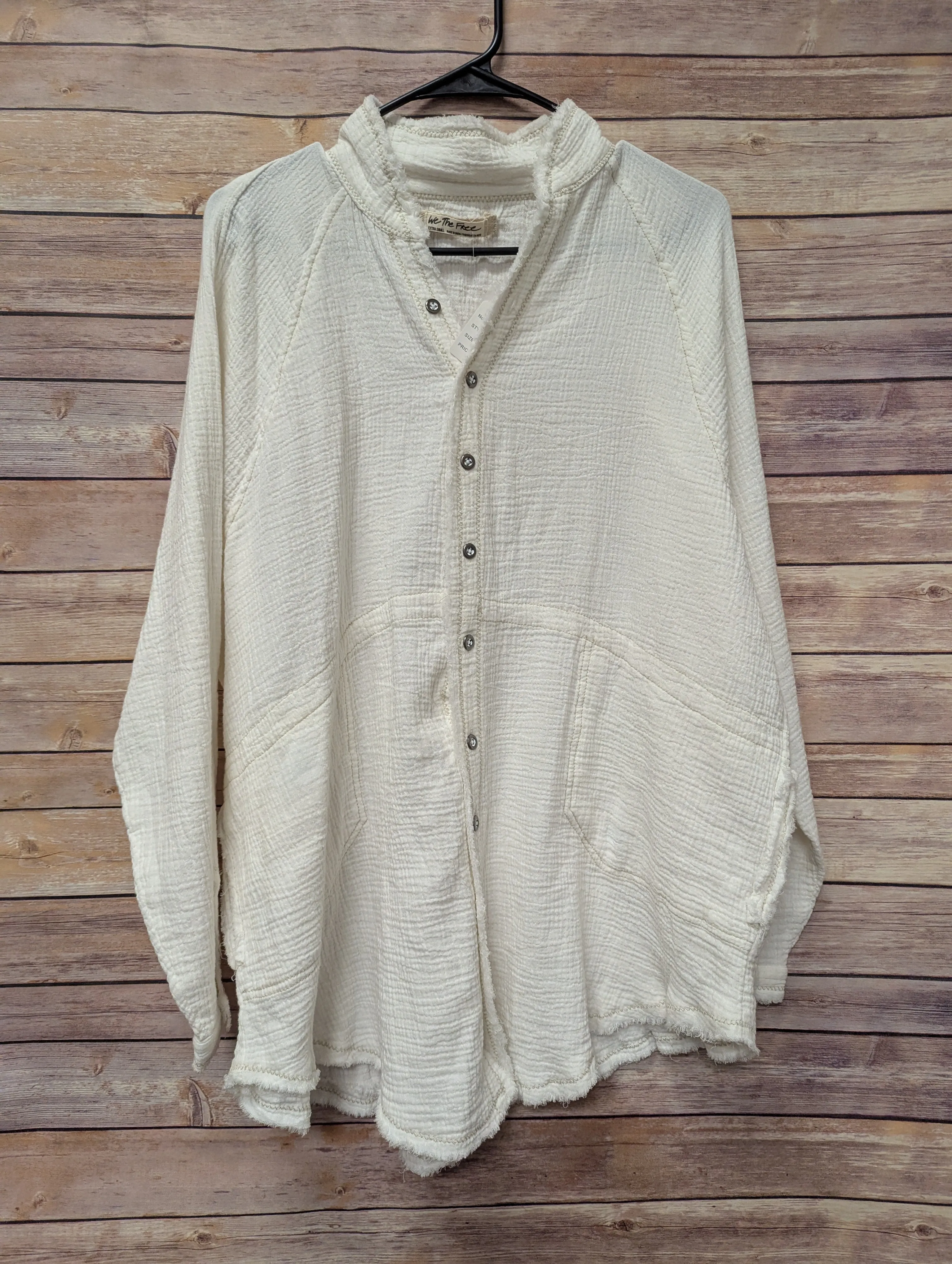Free people summer daydream cream top. Size XS. RS 97