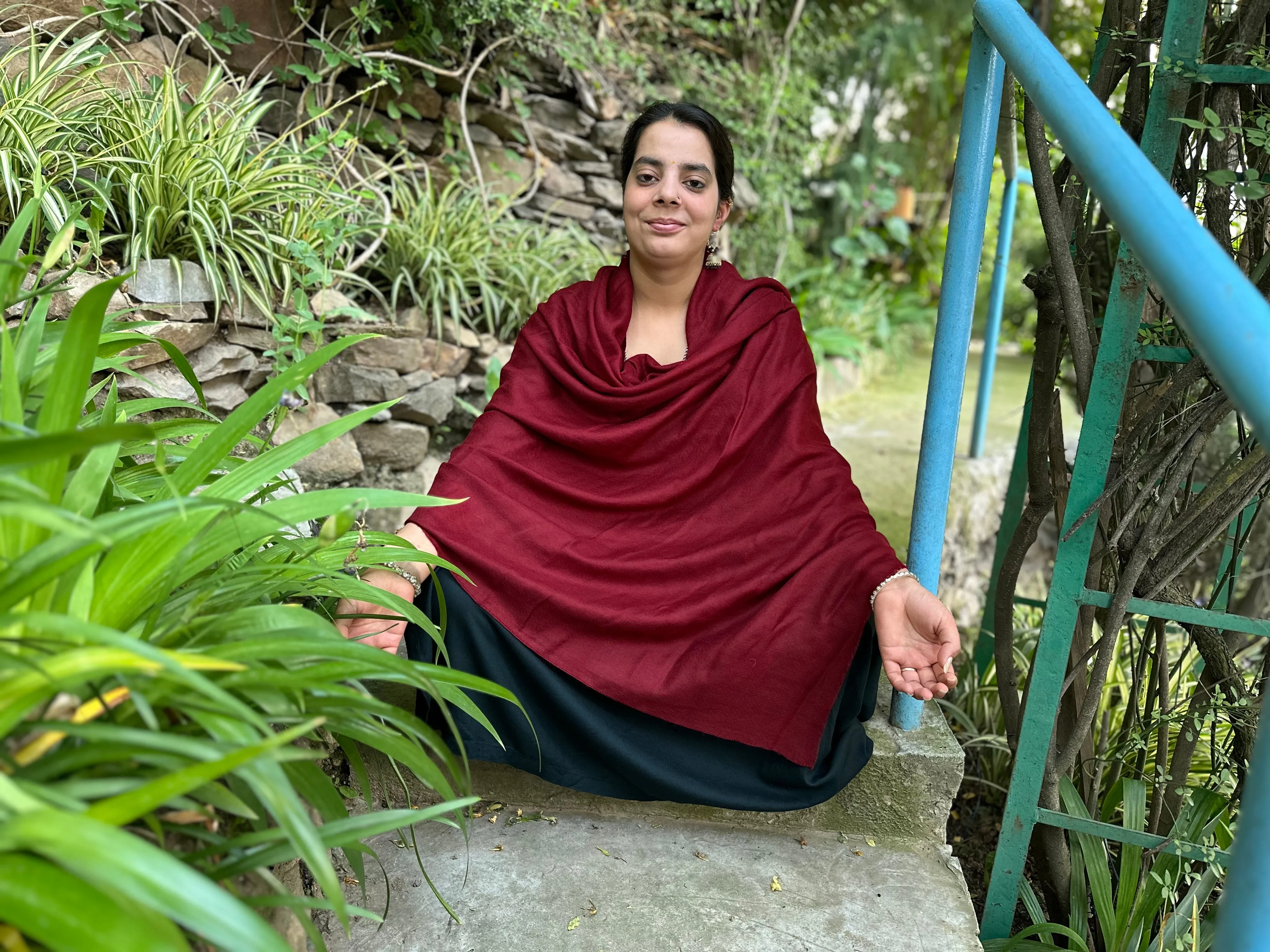 LAKSHMI - Authentic Pashmina Meditation Shawl - Burgundy