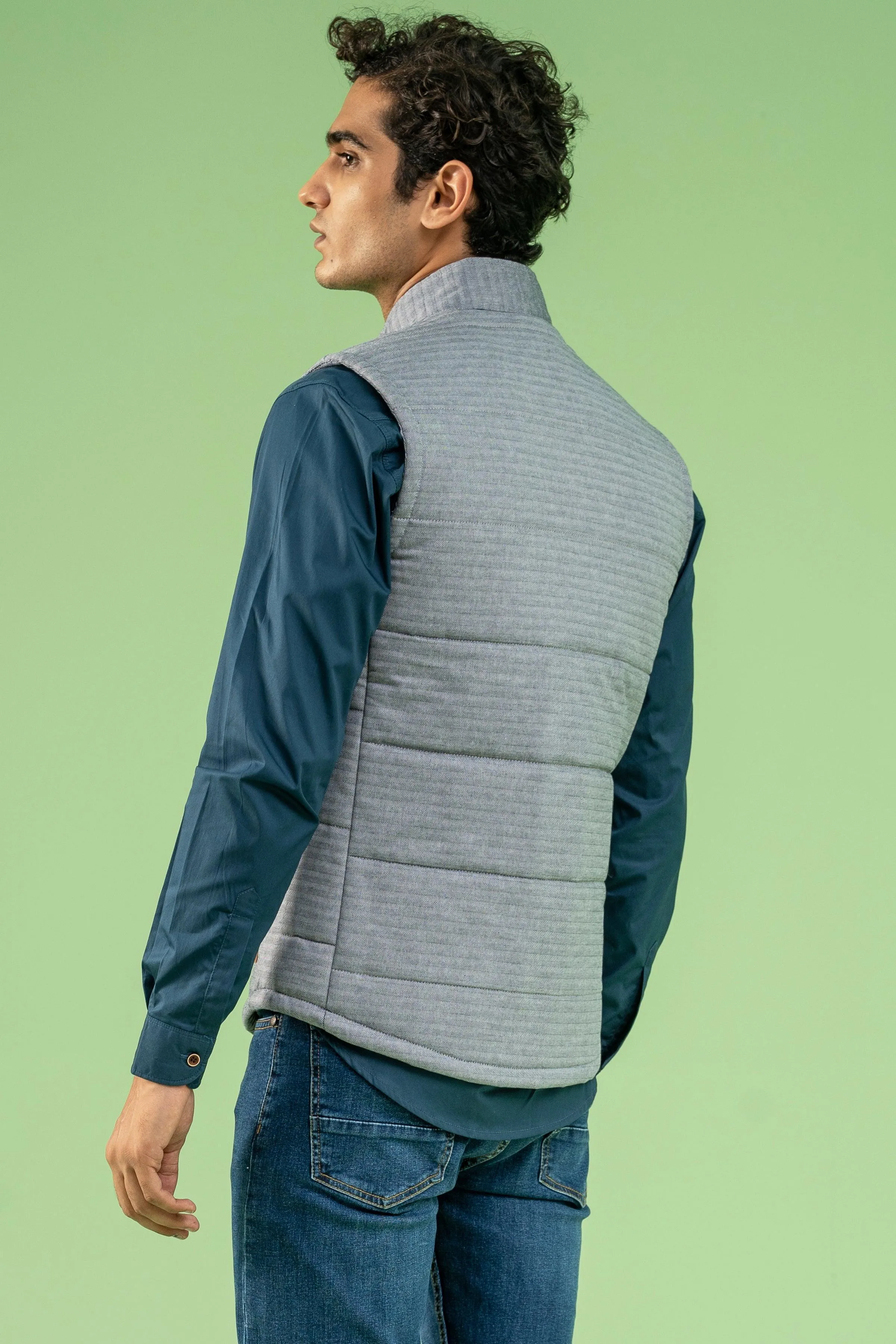 SLEEVELESS CHECK QUILTED JACKET GREY BLACK